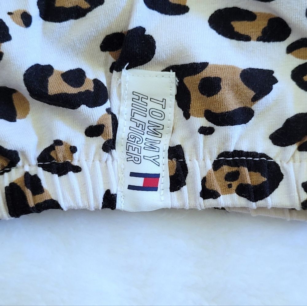 ✨️HP✨️ Tommy Hilfiger Sport🤾‍♀️ Leopard🐆 Print Top - NWT - Picture 10 of 15
